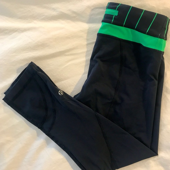 Lululemon Run Inspire Crop II (1-3 pairs) - Picture 5 of 8